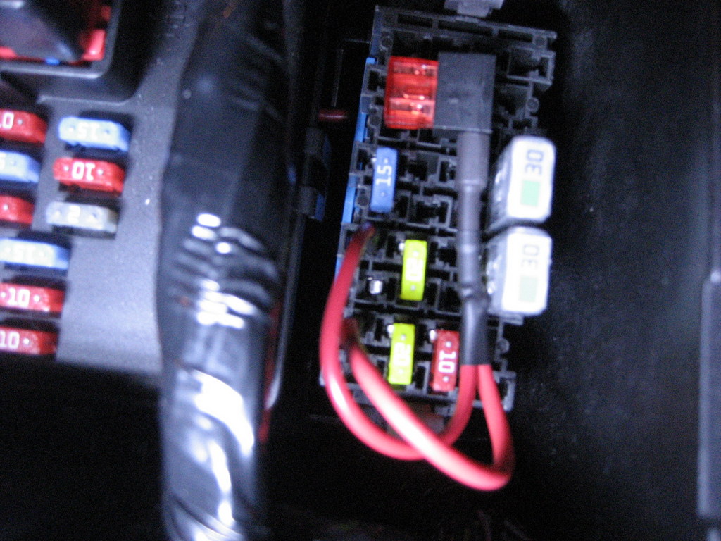 C6 Ignition Controlled Power Outlet